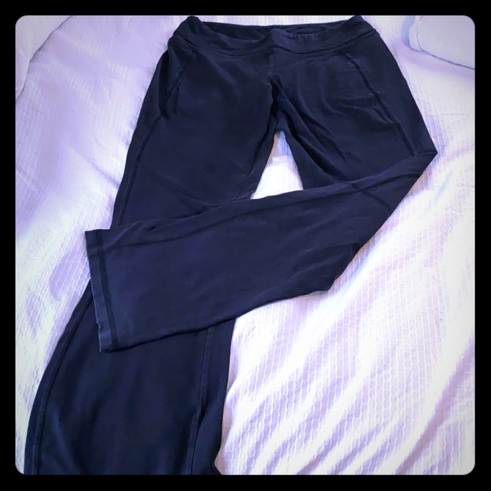 Old navy boot cut yoga pants black